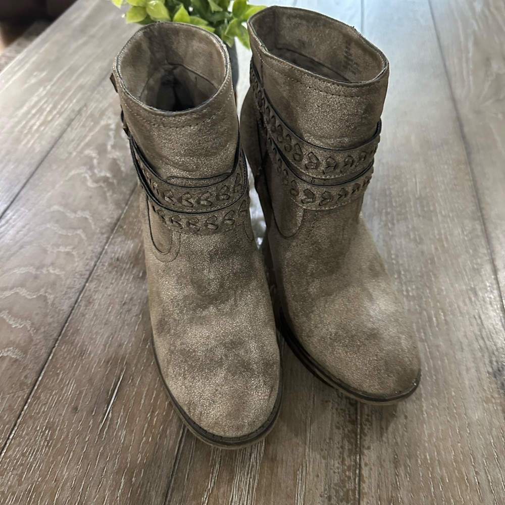 MIA Stone Ankle Boots with Braided Accents - Picture 2 of 14